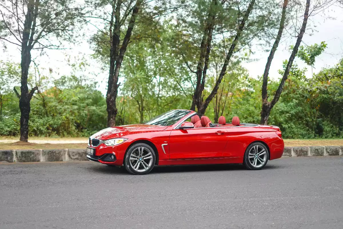 BMW 4 Series, a stylish private car option for Seminyak transfers